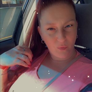 Meet your Posher, Holly